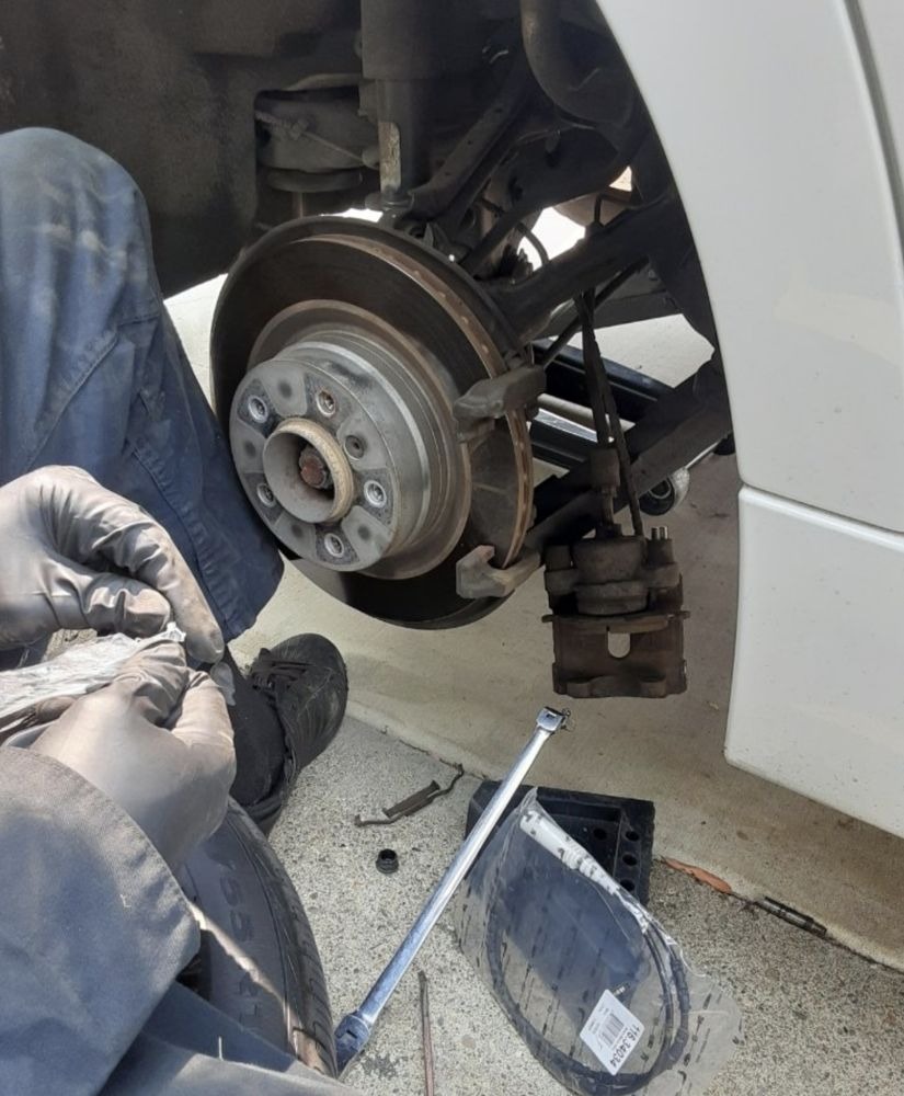 Westminster mobile mechanic battery and charging help at the customer's location